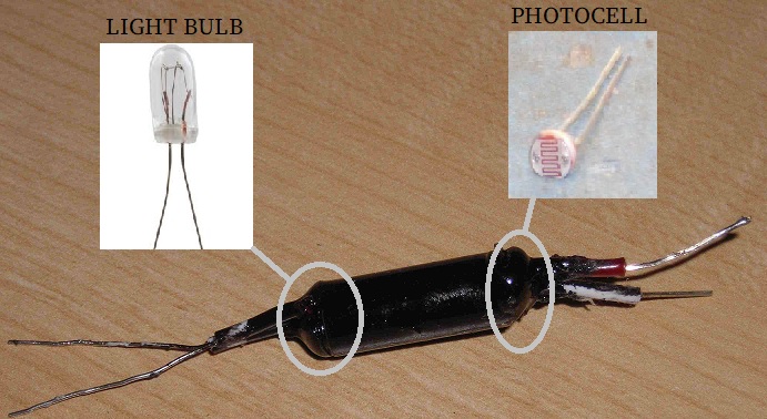 HomeMade Voltage Controlled Resistor (VCR) for low distortion gain control of Wien Bridge Oscillator